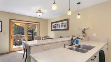 Townhome - 2 sovrum | Interiör