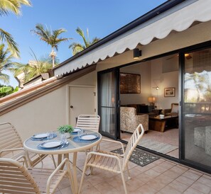 Condo, 2 Bedrooms | Outdoor dining
