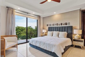 3 bedrooms, iron/ironing board, travel cot, WiFi - Golf Course Villa | Beach Club & 11 Restaurants (Cabo Velas District)