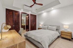 3 bedrooms, iron/ironing board, travel crib, WiFi - Golf Course Villa | Beach Club & 11 Restaurants (Cabo Velas District)