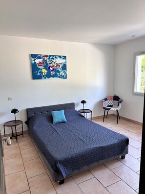 3 bedrooms, WiFi, bed sheets - House facing the lake, breathtaking view (Lacanau)