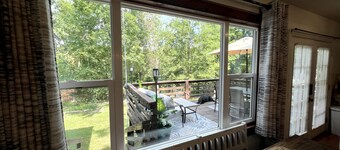 Cozy Lakefront Home - Fire Pit - Fishing