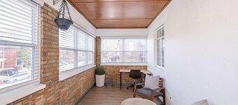 The Grand Elm Suite 1 – Sleeps 4