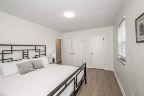 2 bedrooms, desk, iron/ironing board, travel cot