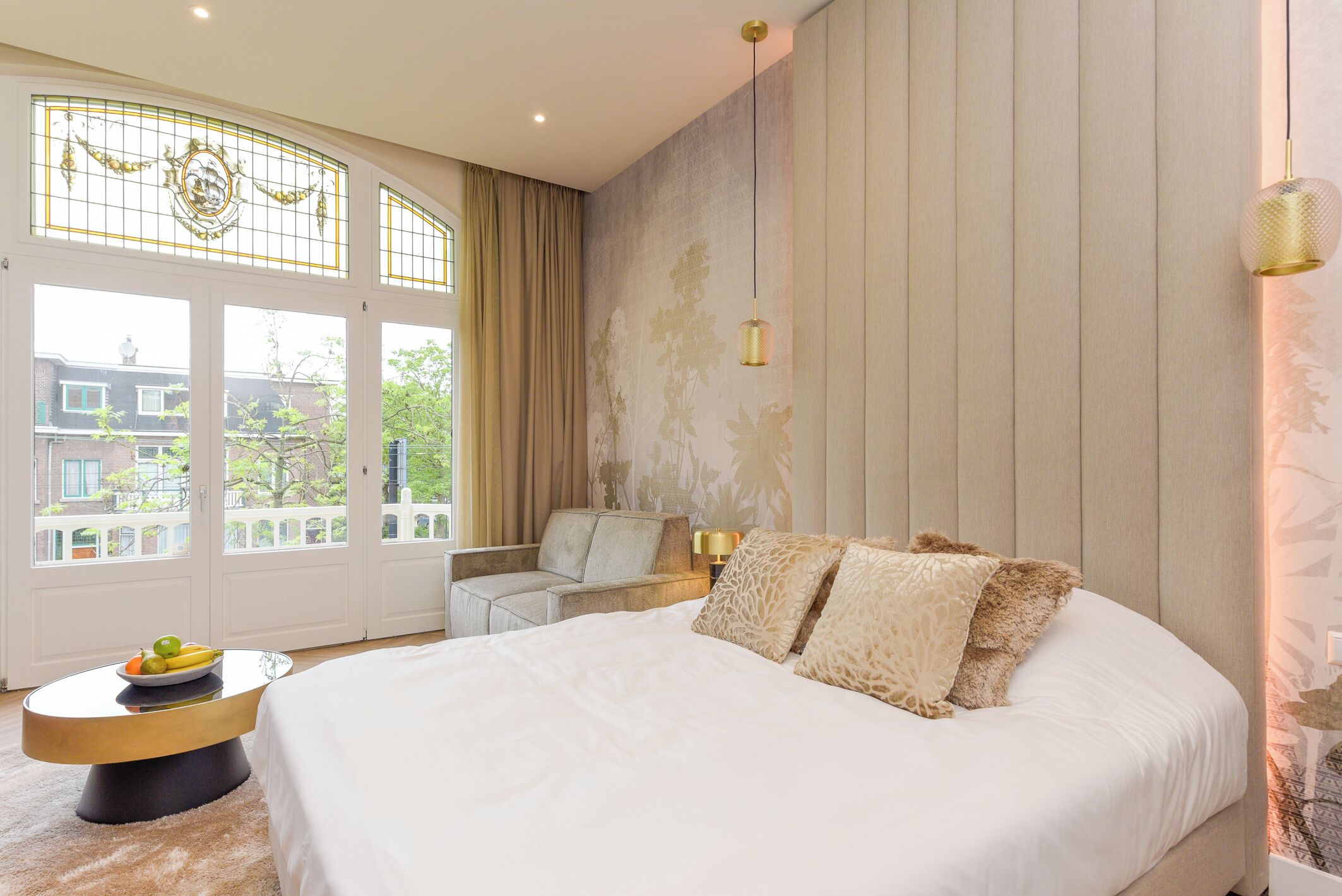 تجهيزات عازلة للصوت ومكواة/لوح كي وواي فاي مجانًا