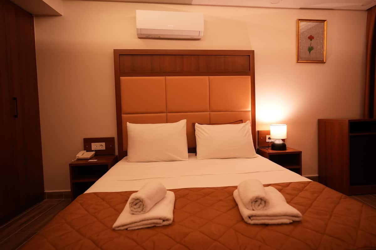 1 bedroom, minibar, in-room safe, blackout drapes