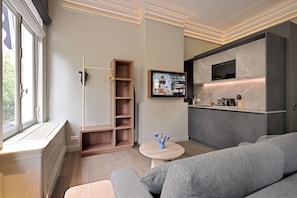 Quarto luxo | Wi-Fi de cortesia, roupa de cama
