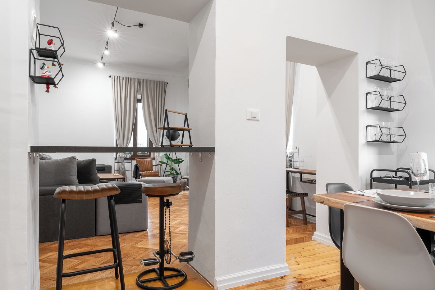 Superior Apartment, 2 Bedrooms, City View | Private kitchen | Electric kettle, toaster