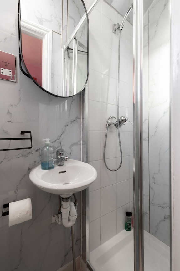 Habitacion Doble-baño En La Habitacion-1 - Londres
