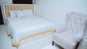 Room | Minibar, soundproofing, bed sheets - Le Patriot Hotel (Lekki)