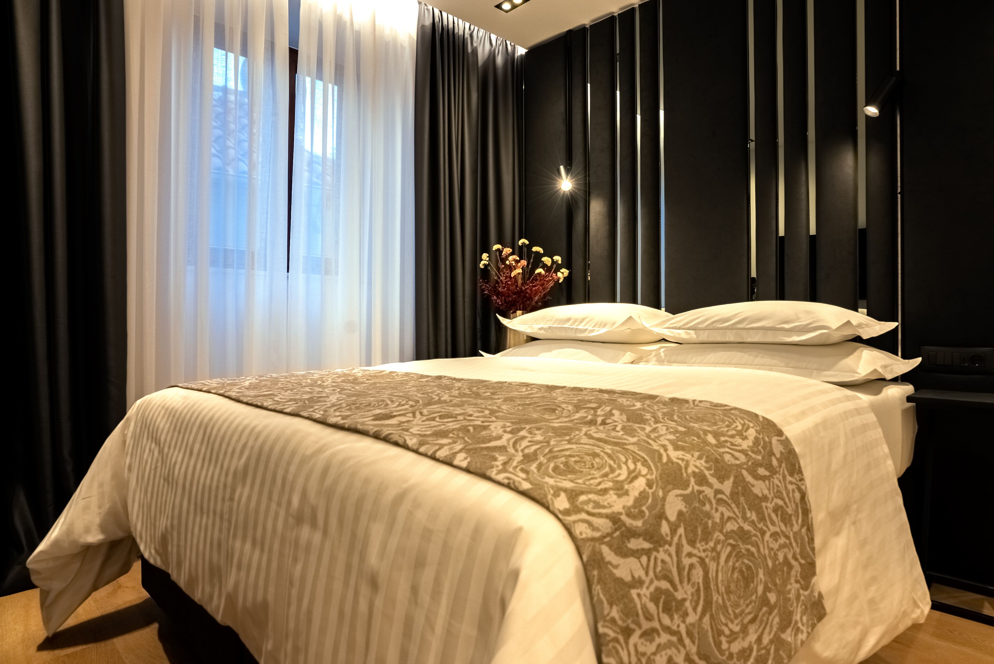 Luxury Double Room | Premium bedding, down duvets, individually furnished, laptop workspace