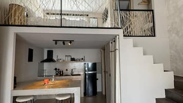 Leilighet, røyk | 2 soverom og skrivebord