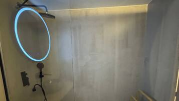 Apartment, Smoking | 2 bedrooms, desk