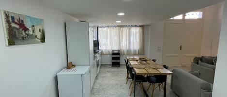 Apartment, Raucher | 2 Schlafzimmer, Schreibtisch