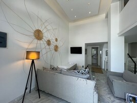 Apartment, Smoking | 2 bedrooms, desk