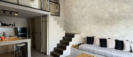 Casa, para fumadores | 2 habitaciones y escritorio