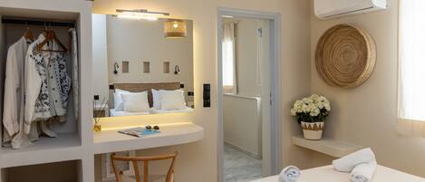 Suite, Smoking | 7 bedrooms, soundproofing