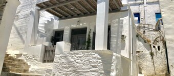 Village Aura in Tinos