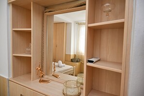 Apartment | 2 Schlafzimmer, Schreibtisch