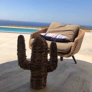 3 bedrooms, desk - Magic Cave Villa in Tinos (Tinos)