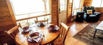Riverside Cabin - sleeps 6