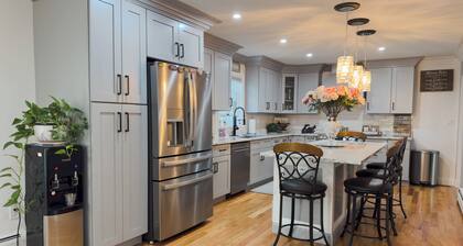 Spacious 5-bedroom house in the woods in Cold Spring just 5 minutes from town