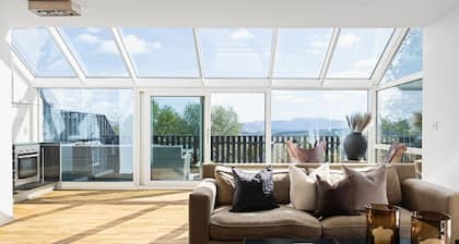 Glass front, Terrace, 7 min to Ski Champ
