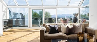 Glass front, Terrace, 7 min to Ski Champ