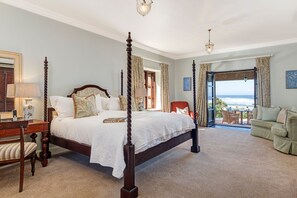 4 slaapkamers, een strijkplank/strijkijzer, internet, beddengoed