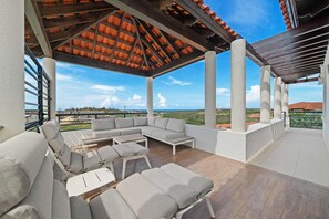 Villa (5 Bedrooms) | Property amenity