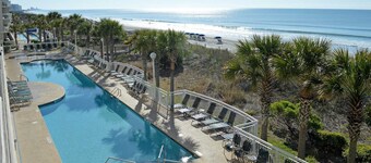 Spacious Oceanfront 3BR 3BA at Crescent Shores - Pools, Lazy River & Stunning Views