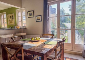 Dining - Pretty T3 at the foot of the golf course - The 19th Hole (Bellême)