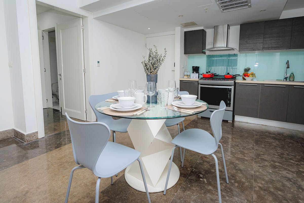 Comfort Apartment | Living area | Smart TV