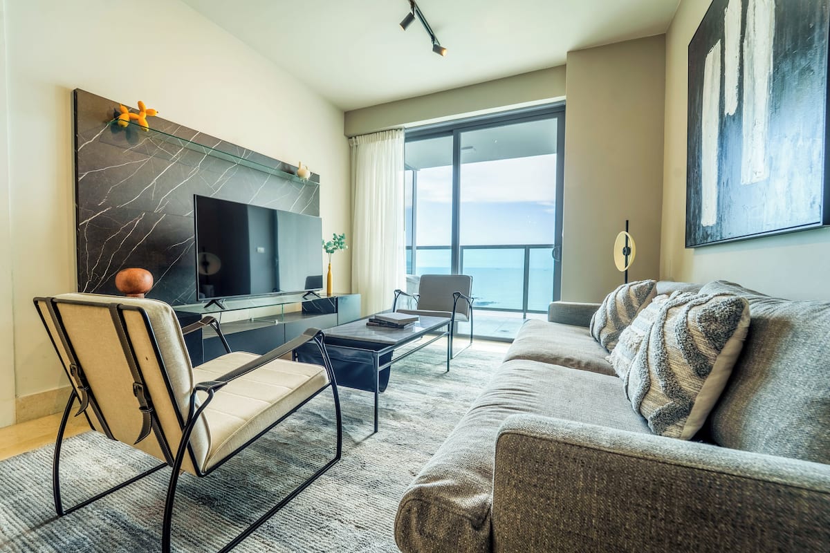 Superior Apartment | Living area | Smart TV