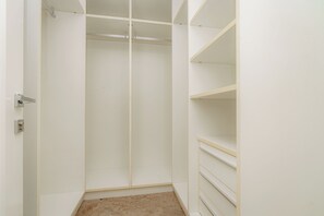 Appartement (29F) | Garde-robe