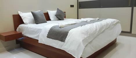 8 Schlafzimmer, WLAN