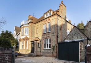 Huis | 6 slaapkamers, snel internet