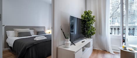 1 bedroom, iron/ironing board, free WiFi, bed sheets