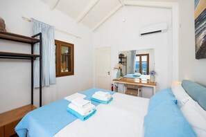 2 habitaciones, tabla de planchar con plancha, wifi y ropa de cama 