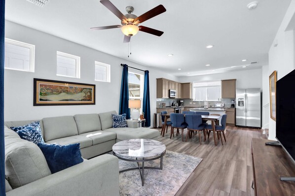 House, Multiple Beds, Patio, Garden View (Garten Haus) | Living area | 42-inch flat-screen TV with digital channels - Gorgeous 2 BDR Cottage Minutes to Everything Nbtx! (New Braunfels)