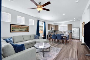 House, Multiple Beds, Patio, Garden View (Garten Haus) | Living area | 42-inch flat-screen TV with digital channels