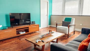 Smart-TV, Videospiele, Stereoanlage