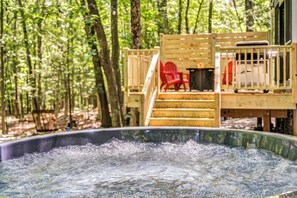 Bain à remous extérieur