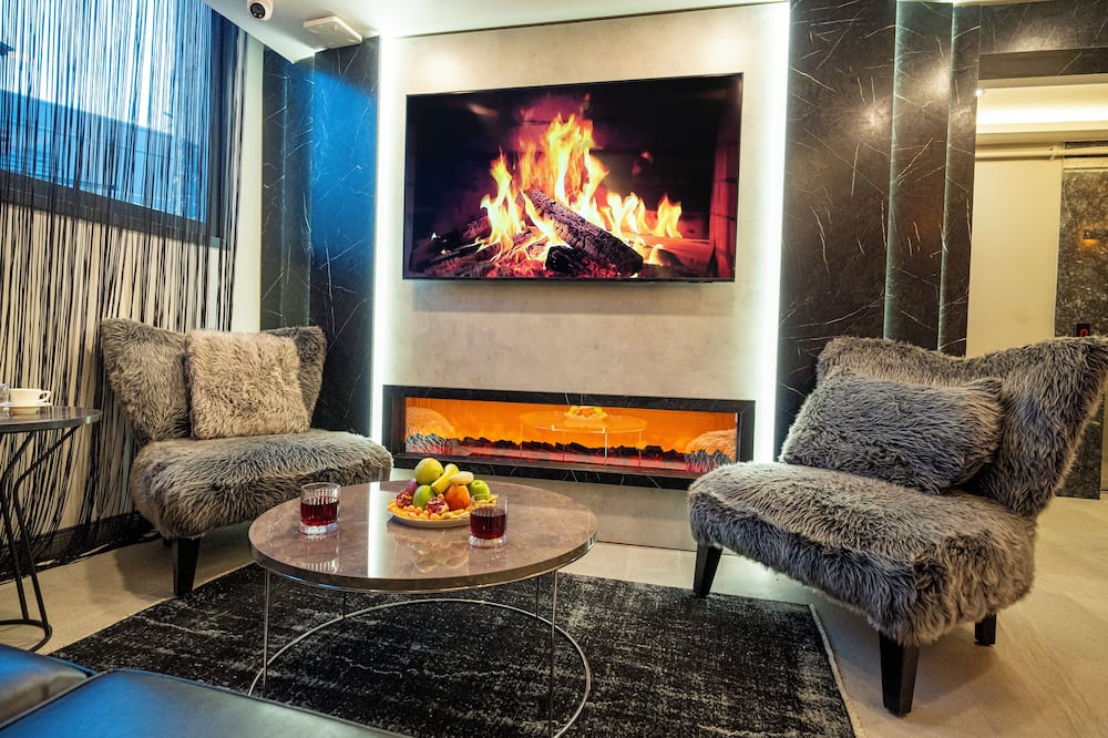 Modernlux Hotel