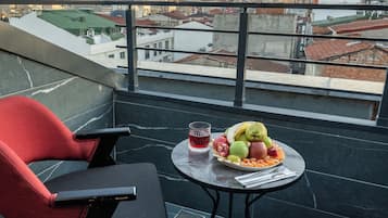 Deluxe kamer, 1 queensize bed, uitzicht op stad | Kameruitzicht