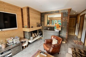 TV, fireplace - Cosy apartment with fireplace, close to the slopes (Megève)