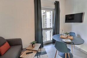TV - Lovely apartment for 2 in Marseille (Marseille)