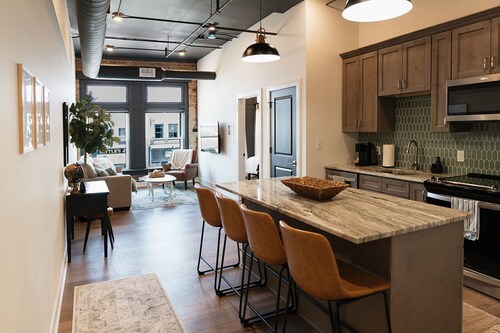 Charming Downtown Troy Stylish Loft • Superhost