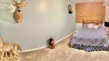 5 habitaciones, tabla de planchar con plancha, wifi y ropa de cama
