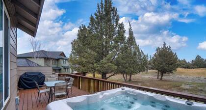 Oasis on the Green - Eagle Crest, Hot Tub, Golf